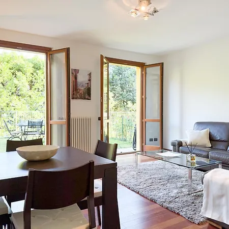 Dimora Larianda - Private Garden, Private Parking Holiday home