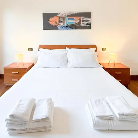 Dimora Larianda - Private Garden, Private Parking Holiday home *