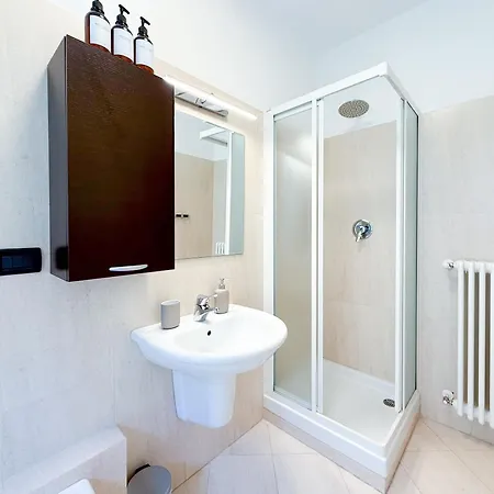 Dimora Larianda - Private Garden, Private Parking Holiday home